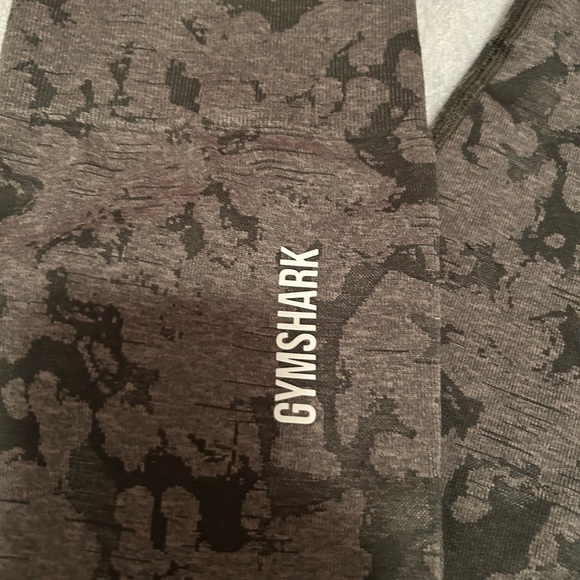 *SOLD* Gymshark Adapt Camo Seamless Leggings - Picture 5 of 5